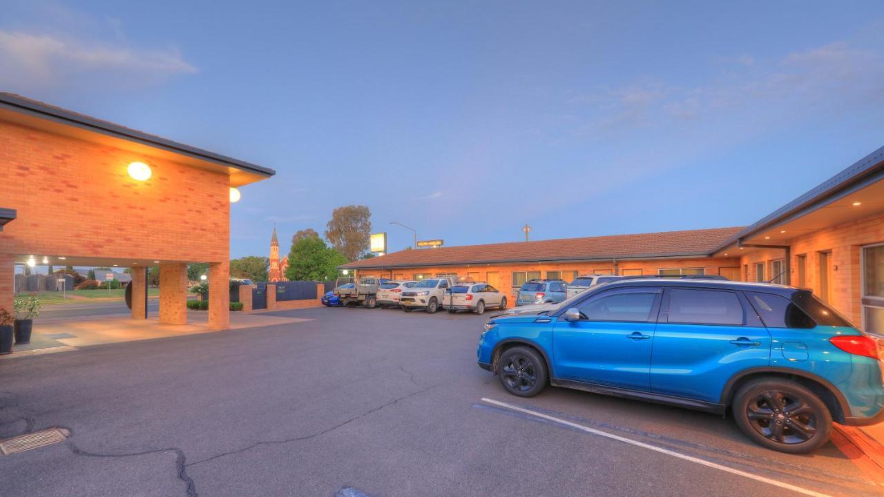 Cousins Motor Inn Inverell Exterior photo