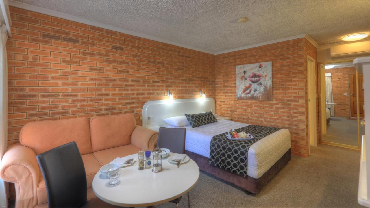 Cousins Motor Inn Inverell Exterior photo