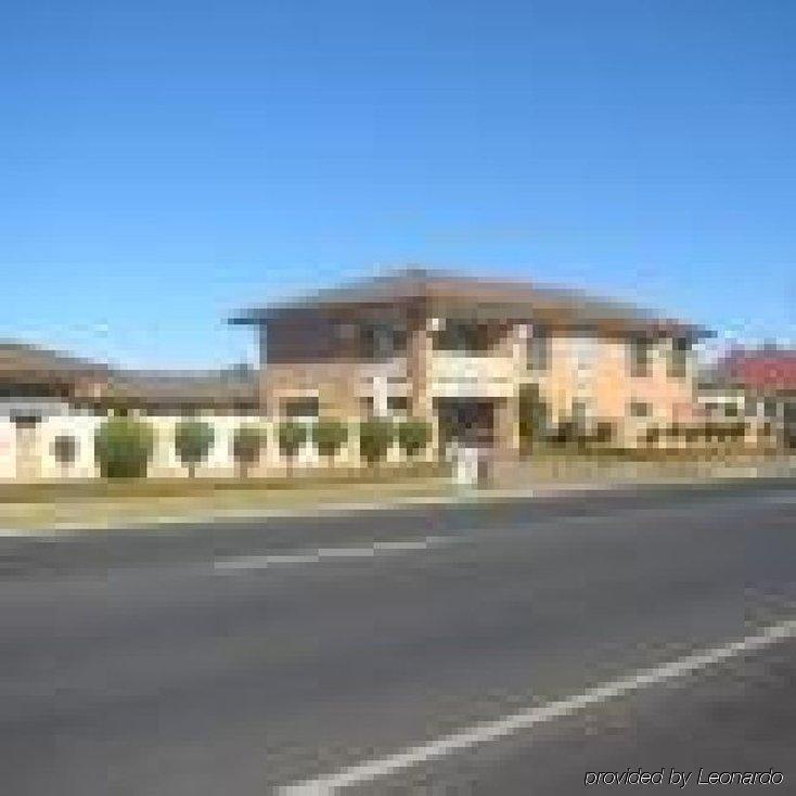 Cousins Motor Inn Inverell Exterior photo